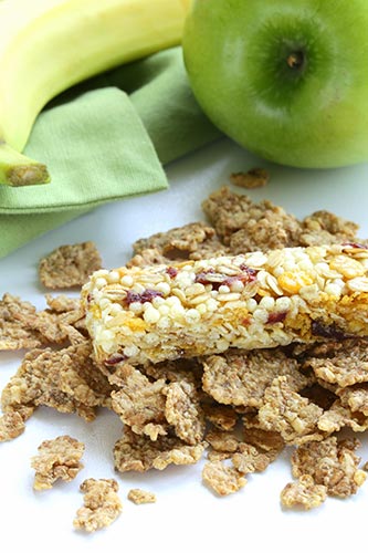 Healthy granola bars with fruit